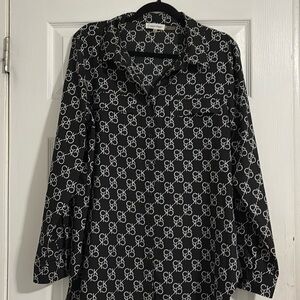 Calvin Klein brand long sleeve shirt with logo.